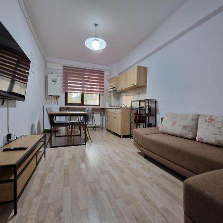 Cozy Apartment - Palas Iasi Esterno foto